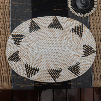 Oval Placemat - Triangle Pattern