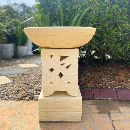 Limestone Medium Garden Birdbath (Square Base)