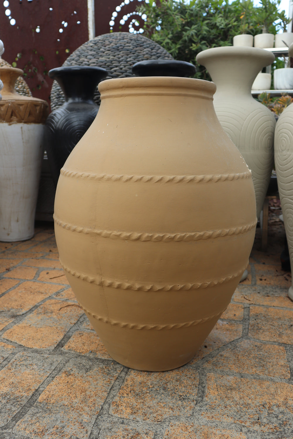 Rustic Ribbed Pot